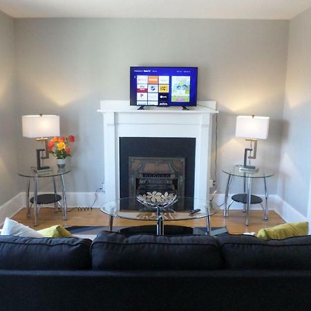 Bright, Clean, Private. In The Heart Of Downtown! Parking, Wi-Fi And Netflix Included Apartman Ottawa Kültér fotó