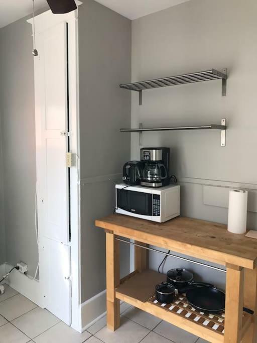 Bright, Clean, Private. In The Heart Of Downtown! Parking, Wi-Fi And Netflix Included Apartman Ottawa Kültér fotó